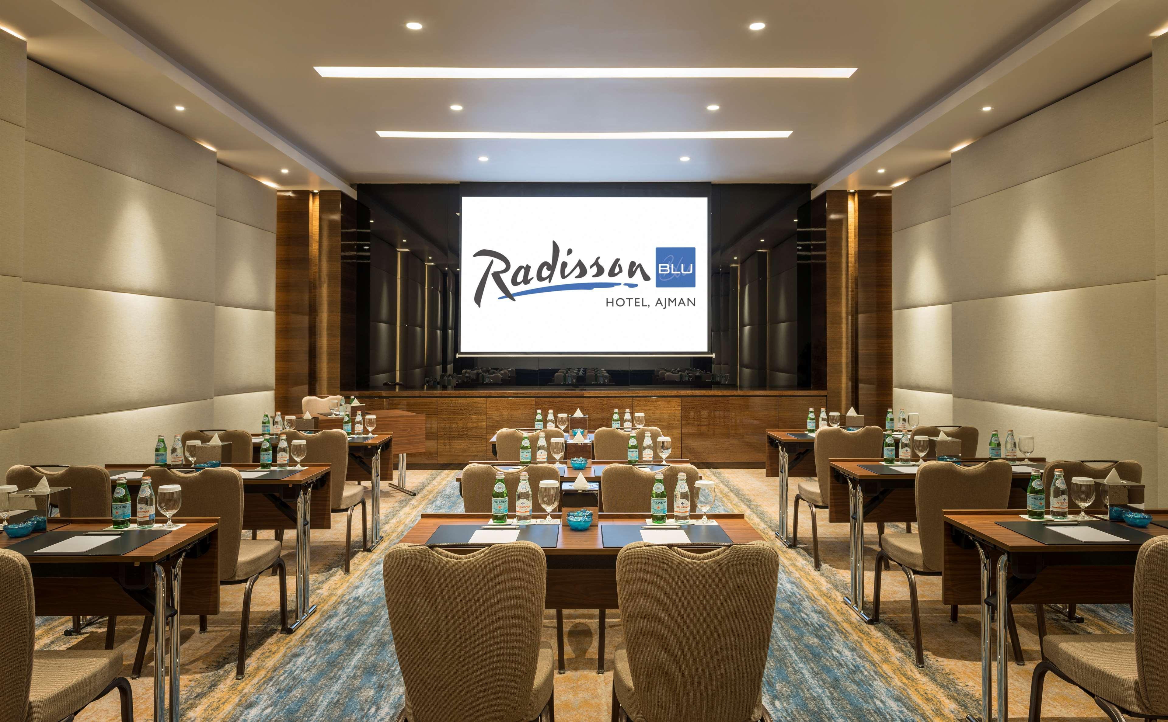 Radisson Blu Hotel, Ajman Exterior photo A meeting room at Radisson Blu Ajman