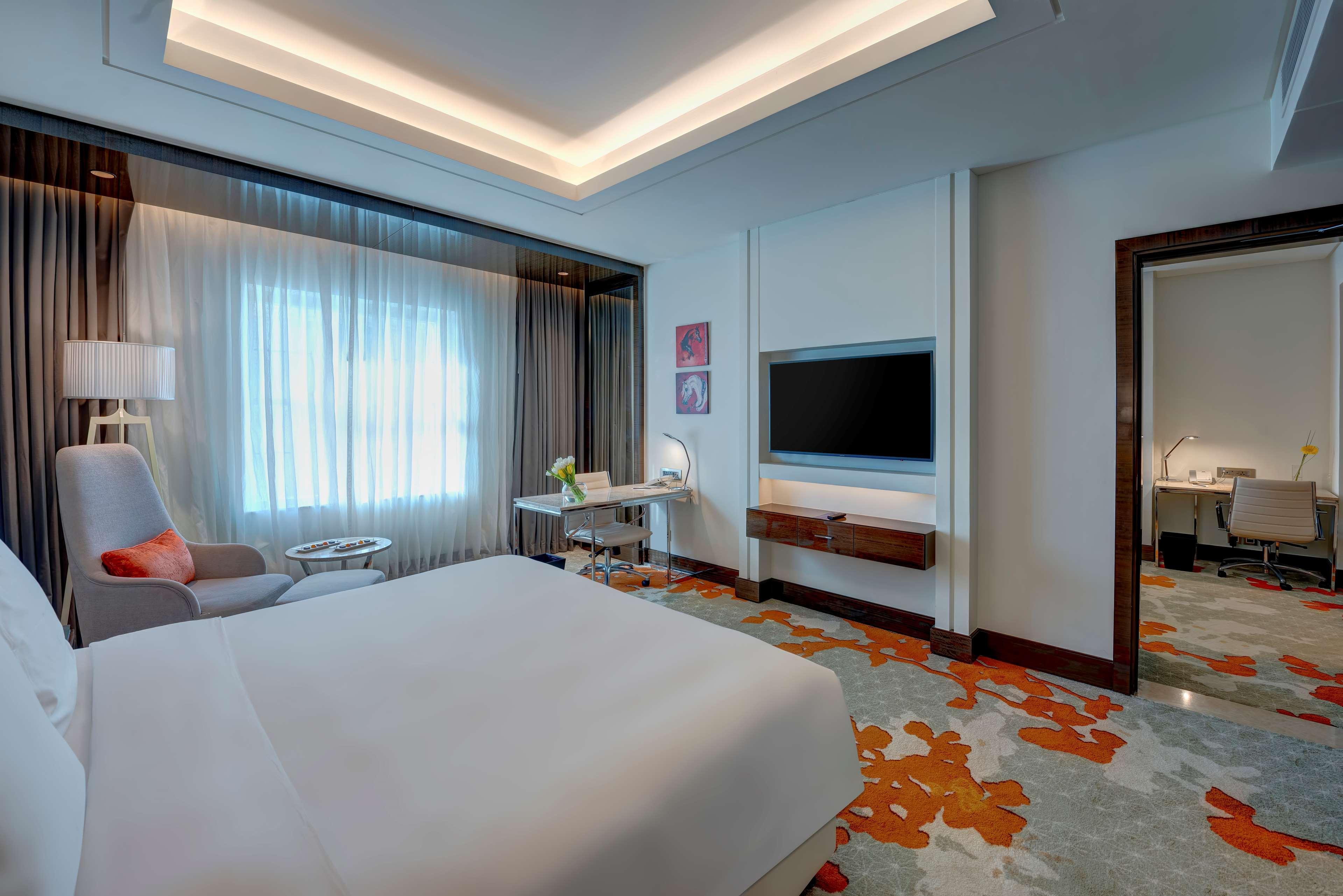 Radisson Blu Hotel, Ajman Exterior photo A bedroom at the hotel