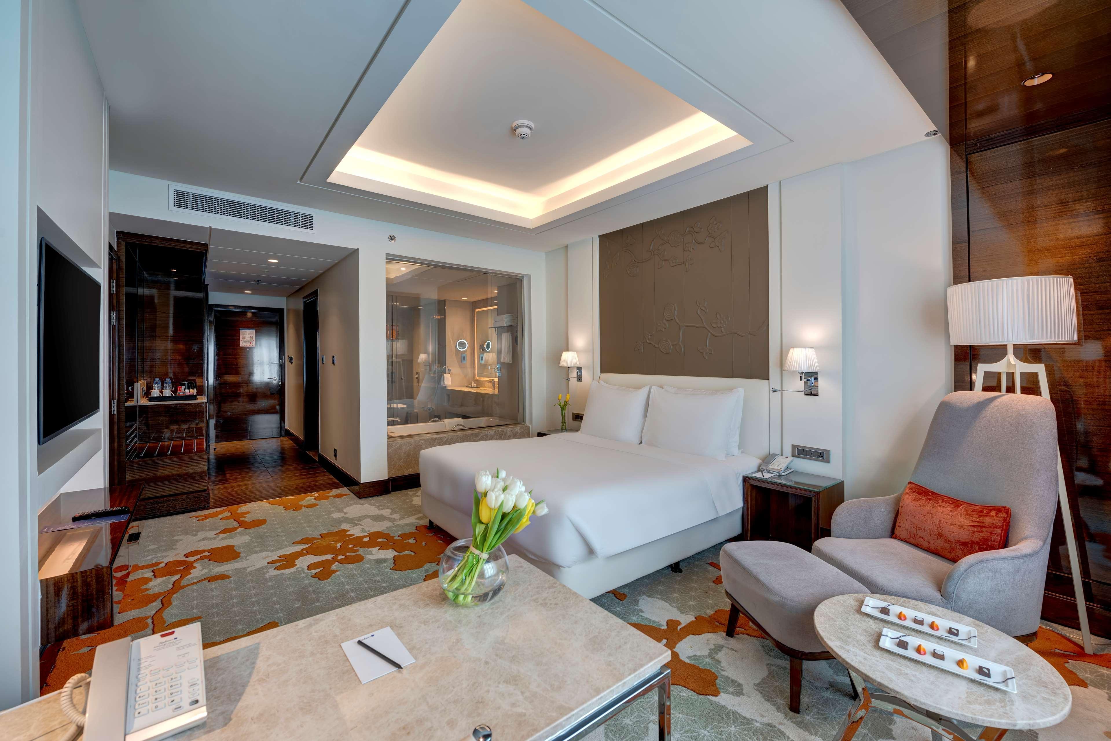 Radisson Blu Hotel, Ajman Exterior photo Deluxe Room
